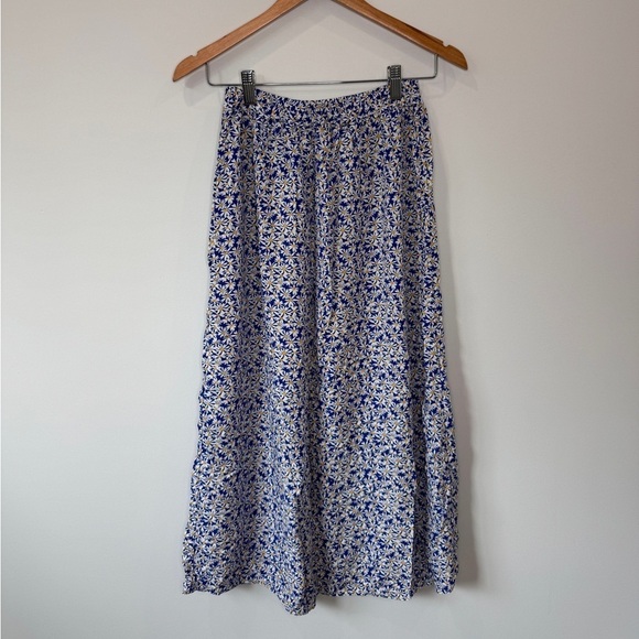 Maxi Floral Front Button Blue and White Skirt - Picture 6 of 8